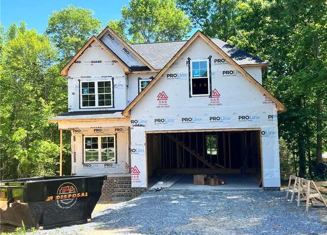 Property at 848 Hidden Ct, Asheboro, NC 27205, 3 beds, 2.5 baths