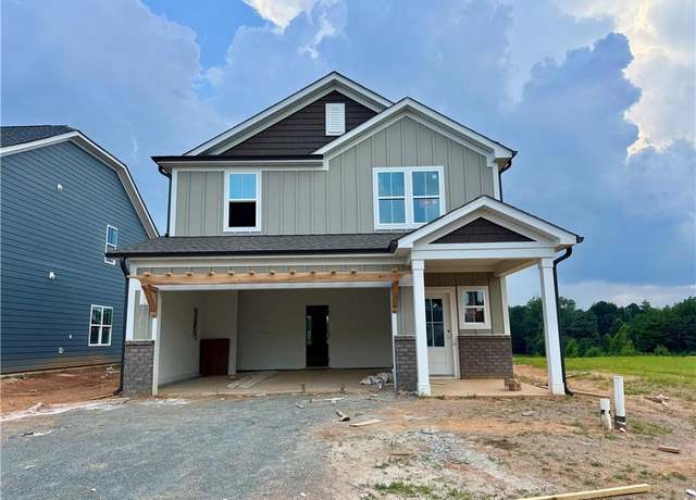 Property at 1713 Creekline Dr, Kernersville, NC 27284, 3 beds, 2.5 baths