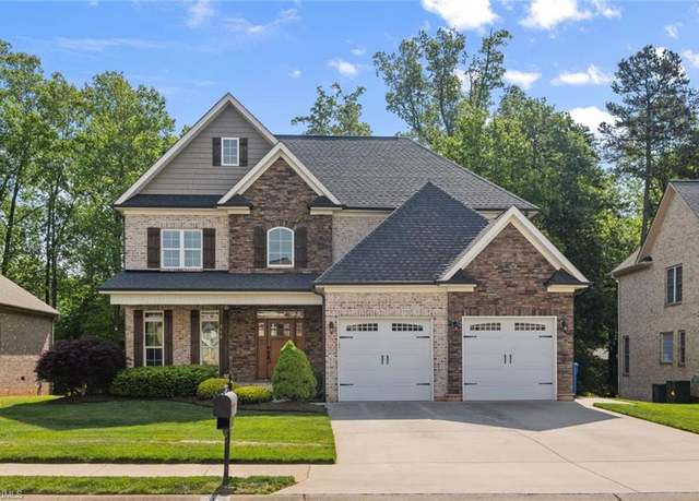 Property at 215 Fearrington Dr, Kernersville, NC 27284, 4 beds, 2.5 baths