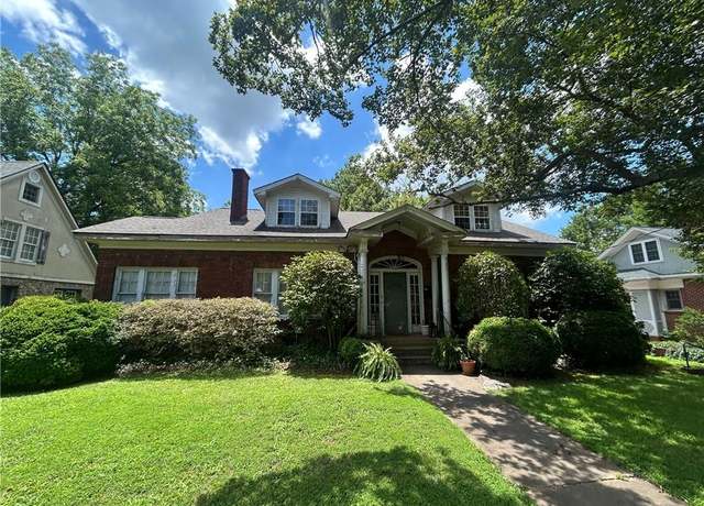 Property at 309 Hillcrest Dr, Lexington, NC 27292, 4 beds, 3 baths
