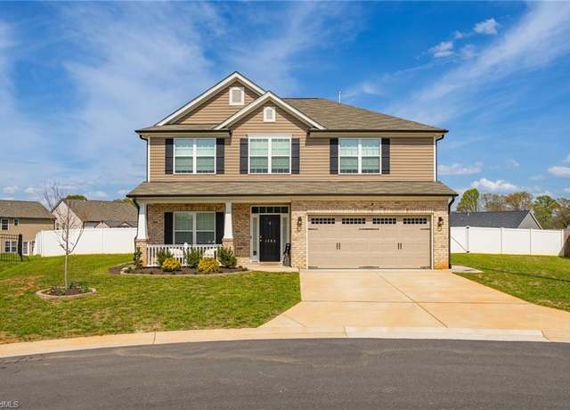 Property at 1206 Land Grove Ct, Kernersville, NC 27284, 4 beds, 2.5 baths
