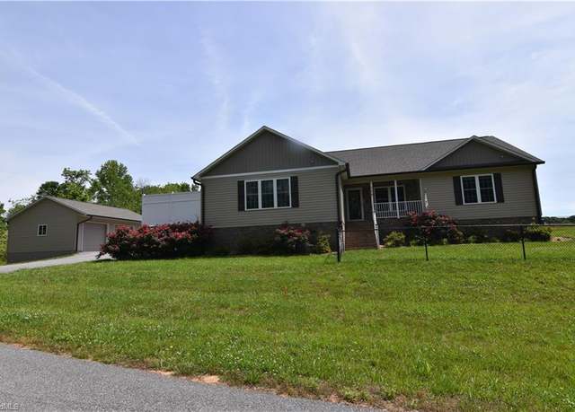 Property at 120 Rivers Ln, Thomasville, NC 27360, 3 beds, 2 baths
