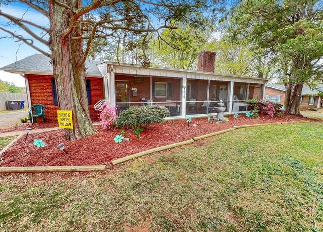 Property at 2778 Reynolds Park Rd, Winston-salem, NC 27107, 6 beds, 4 baths