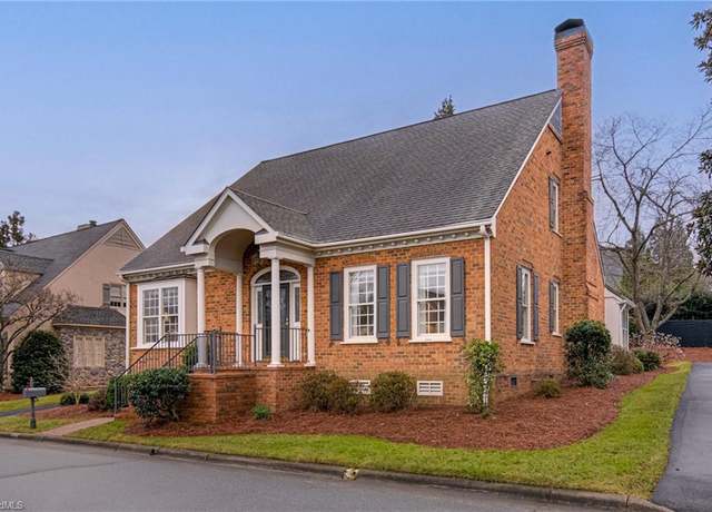 Property at 201 Westhaven Cir, Winston-salem, NC 27104, 4 beds, 2.5 baths