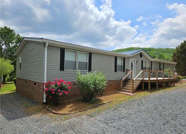 Property at 1894 Hoover Hill Rd, Asheboro, NC 27205, 4 beds, 2 baths