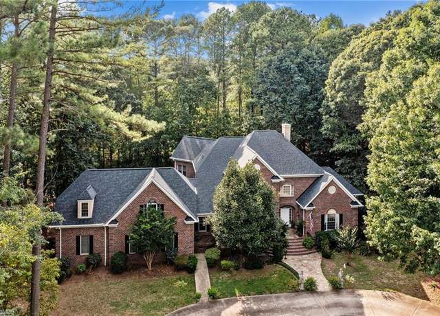 Property at 115 W Glenview Dr, Salisbury, NC 28147, 4 beds, 4 baths