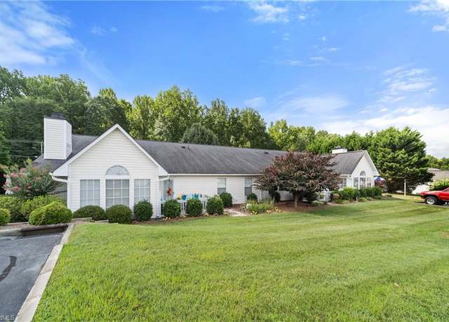 Property at 3952 Westridge Meadow Cir, Clemmons, NC 27012, 2 beds, 2 baths