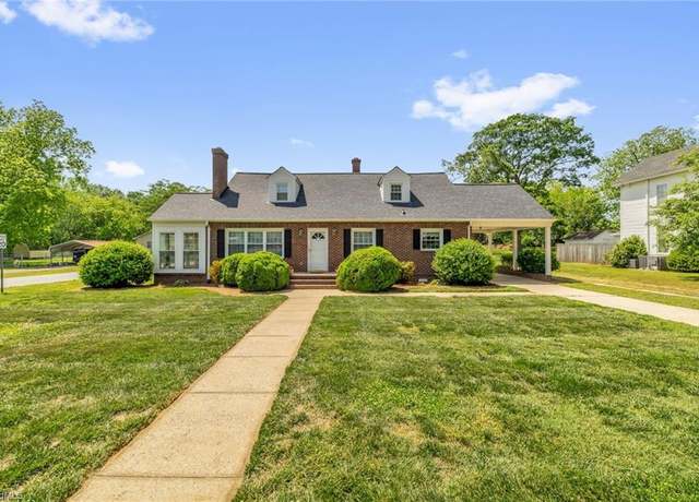 Property at 318 S Fayetteville St, Liberty, NC 27298, 4 beds, 3 baths