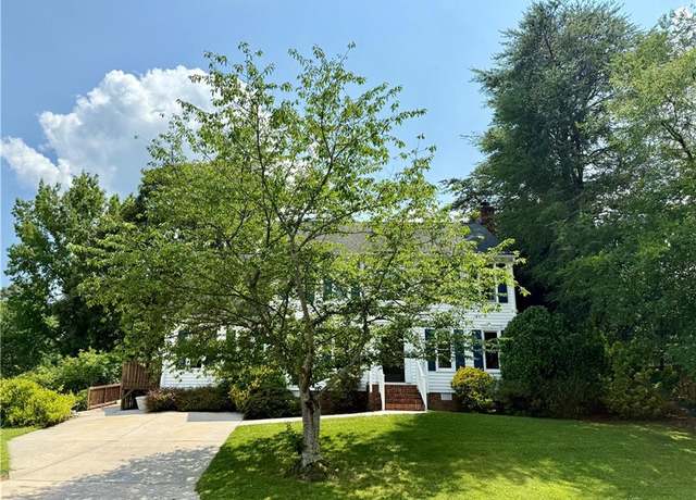 Property at 5601 Poplar Hill Ct, Greensboro, NC 27407, 5 beds, 3.5 baths