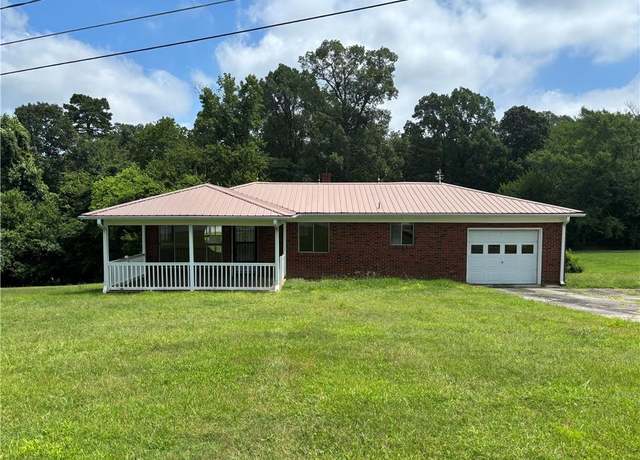 Property at 188 Black Dr, Thomasville, NC 27360, 2 beds, 2 baths