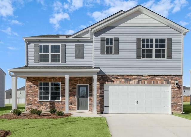 Property at 3106 Middle Creek Ln, Greensboro, NC 27405, 5 beds, 3 baths