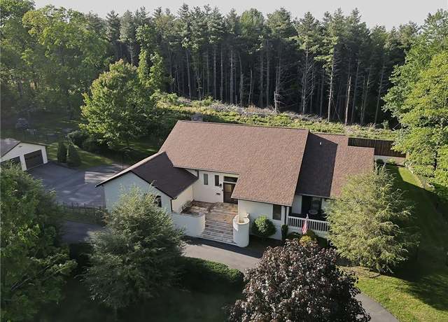 Property at 252 Deer Run, Glade Valley, NC 28627, 4 beds, 4.5 baths