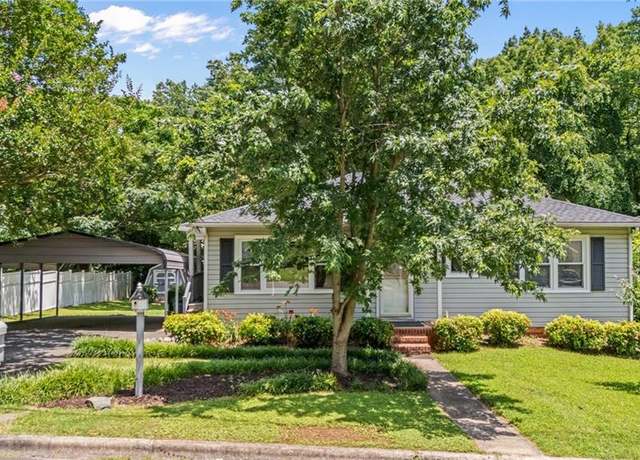 Property at 403 Rosewood Dr, Lexington, NC 27292, 3 beds, 1 bath
