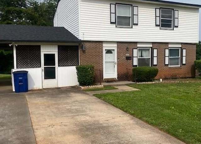 Property at 4223 Oak Ridge Dr, Winston-salem, NC 27105, 4 beds, 2 baths