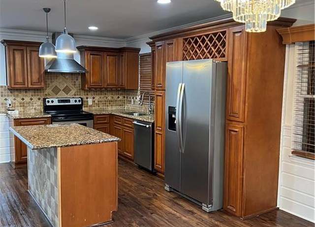 Property at 2534 Union Cross Rd, Winston-salem, NC 27107, 3 beds, 2 baths