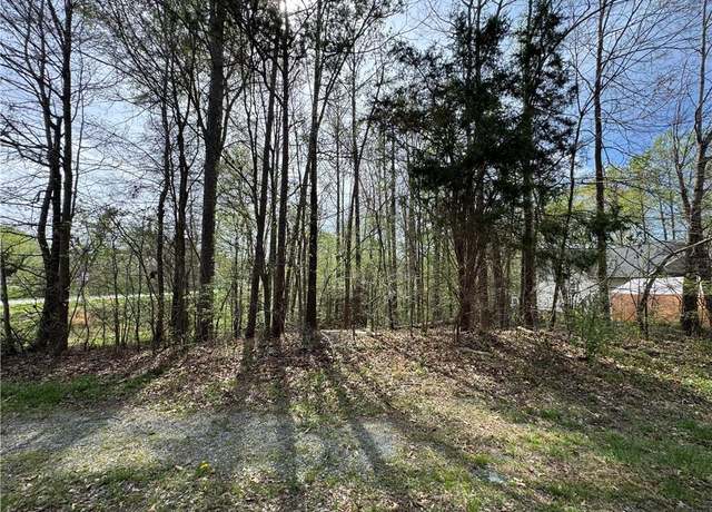 Property at 328 Conrad Cir, Thomasville, NC 27360