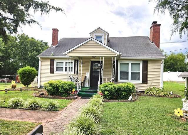 Property at 3908 Leo St, Winston-salem, NC 27105, 3 beds, 1 bath