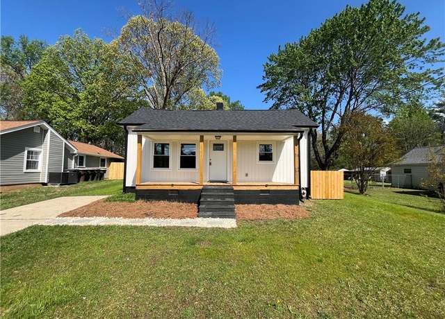 Property at 716 Pisgah Church Rd, Greensboro, NC 27455, 1 bed, 1 bath