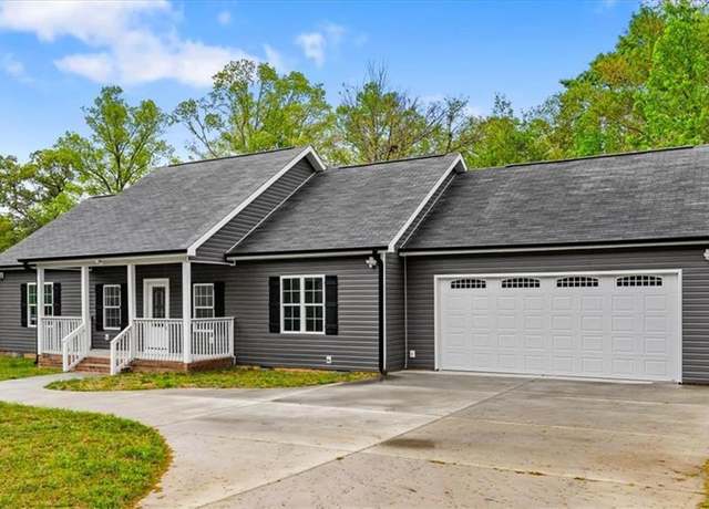 Property at 710 Booker T Washington Ave, Asheboro, NC 27203, 3 beds, 2 baths