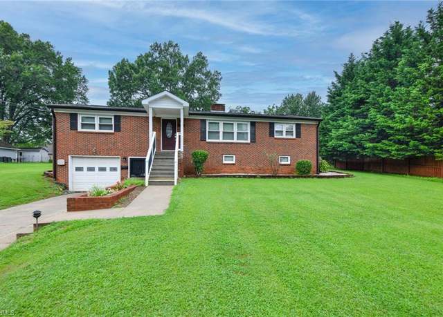 Property at 509 Greentree Dr, Greensboro, NC 27410, 3 beds, 3 baths