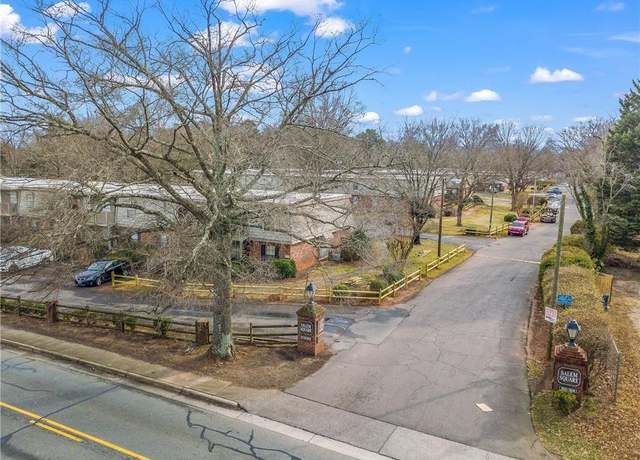 Property at 3816-C Country Club Rd, Winston-salem, NC 27104, 1 bed, 1 bath