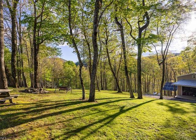 Property at 752 Mud Creek Rd, Lansing, NC 28643