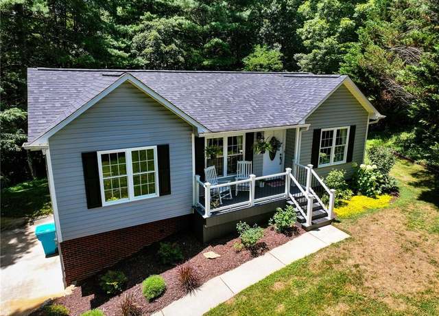 Property at 169 Bridgewater Rd, Mount Airy, NC 27030, 3 beds, 1.5 baths