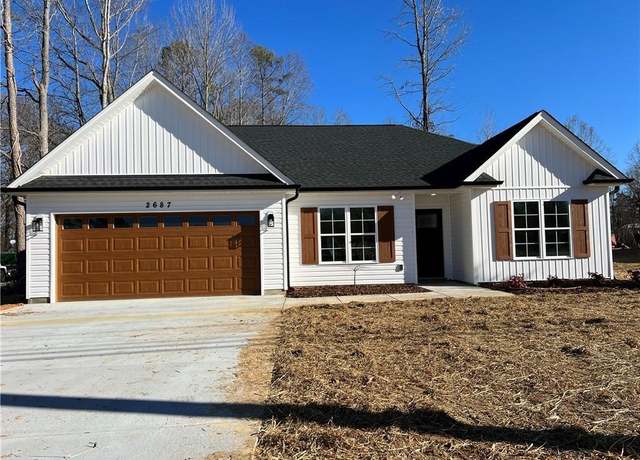 Property at 2687 Johnsontown Rd, Thomasville, NC 27360, 3 beds, 2 baths