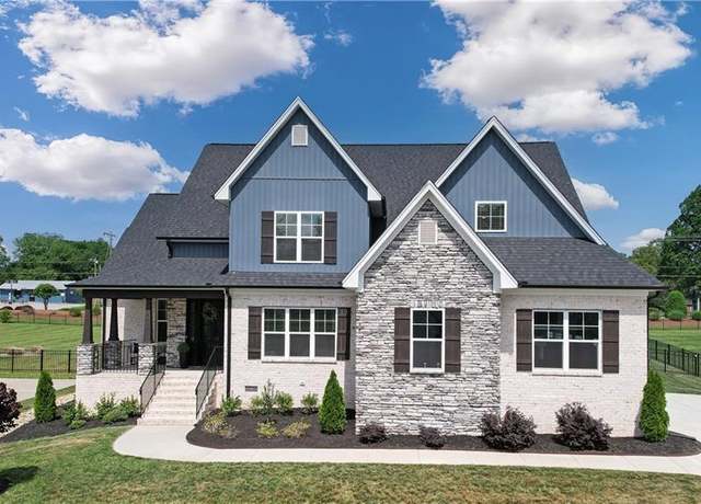 Property at 7405 Harkwood Ct, Oak Ridge, NC 27310, 4 beds, 4 baths