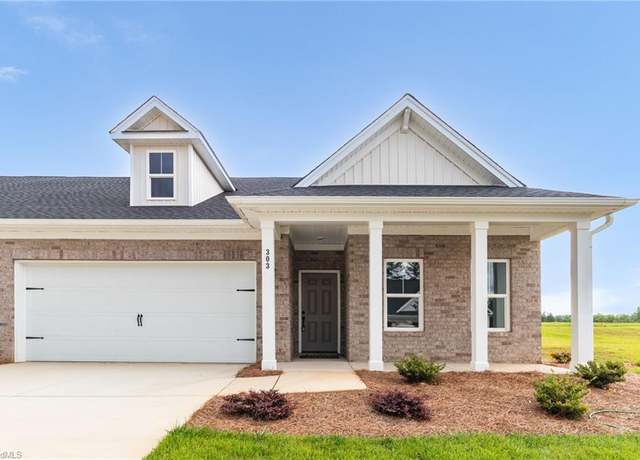 Property at 303 Beeson Ct, Clemmons, NC 27012, 2 beds, 2 baths