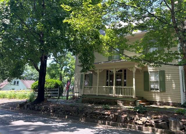Property at 5556 Main St, Bethania, NC 27010, 3 beds, 1.5 baths