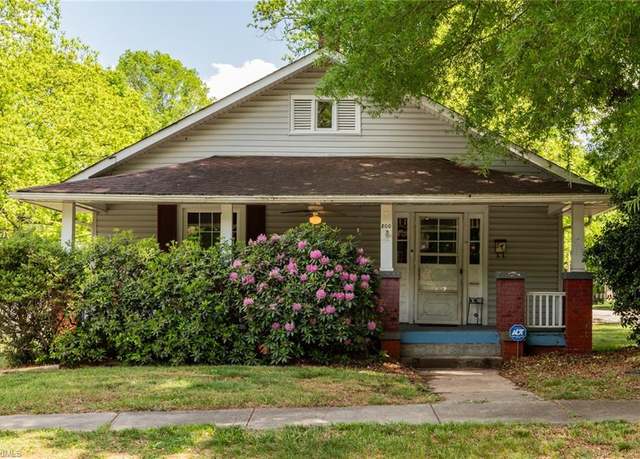 Property at 800 4th St, Spencer, NC 28159, 2 beds, 1.5 baths