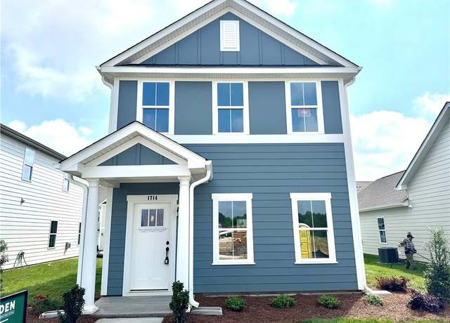 Property at 1714 Creekline Dr, Kernersville, NC 27284, 3 beds, 2.5 baths