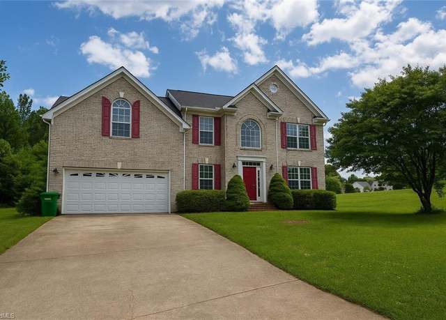 Property at 113 Oakmont Ct, King, NC 27021, 4 beds, 2.5 baths