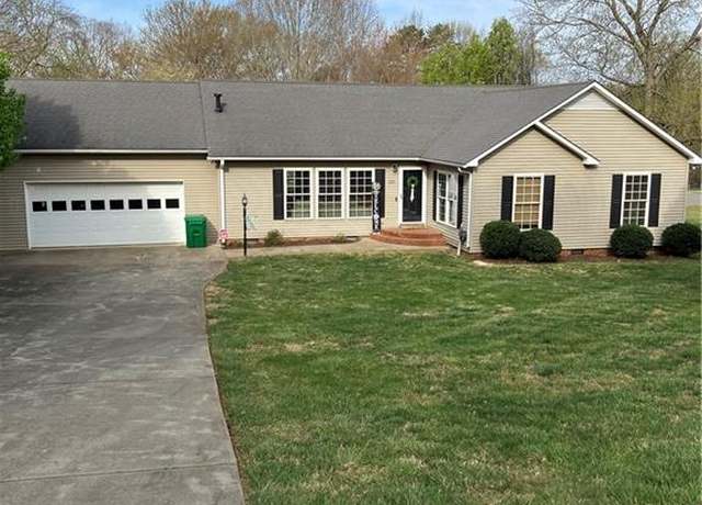 Property at 120 King Arthur Dr, King, NC 27021, 3 beds, 2 baths