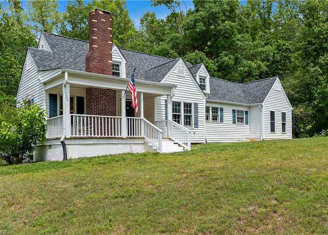 Property at 2226/2234 Nc 268, Pilot Mountain, NC 27041, 3 beds, 1.5 baths