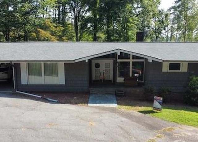 Property at 2082 Mountain Valley Church Rd, North Wilkesboro, NC 28659, 4 beds, 3.5 baths