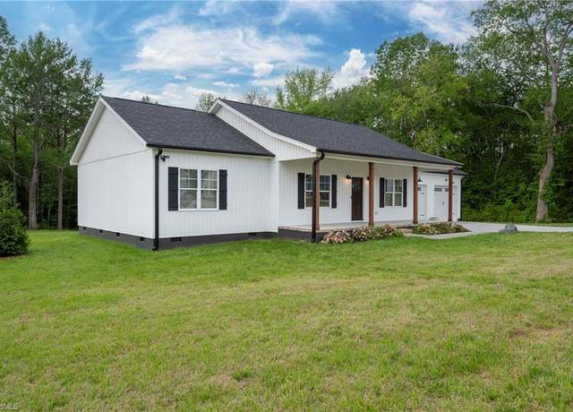 Property at 718 Deadmon Rd, Mocksville, NC 27028, 3 beds, 2 baths