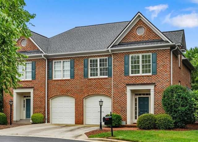 Property at 5404 Ridingate Ct, Greensboro, NC 27455, 3 beds, 2.5 baths