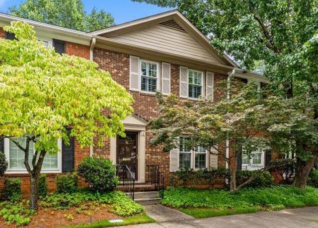 Property at 10 Fountain Manor Dr Unit B, Greensboro, NC 27405, 3 beds, 2.5 baths