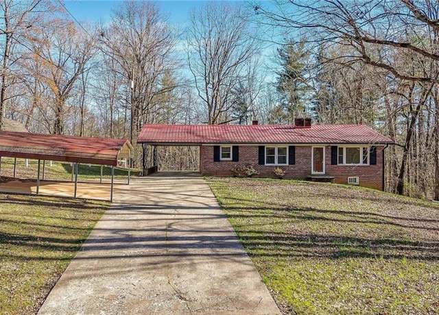 Property at 505 Aaron Call Rd, North Wilkesboro, NC 28659, 2 beds, 1.5 baths