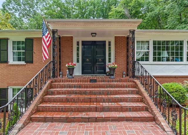 Property at 1413 Westmont Dr, Asheboro, NC 27205, 4 beds, 4 baths
