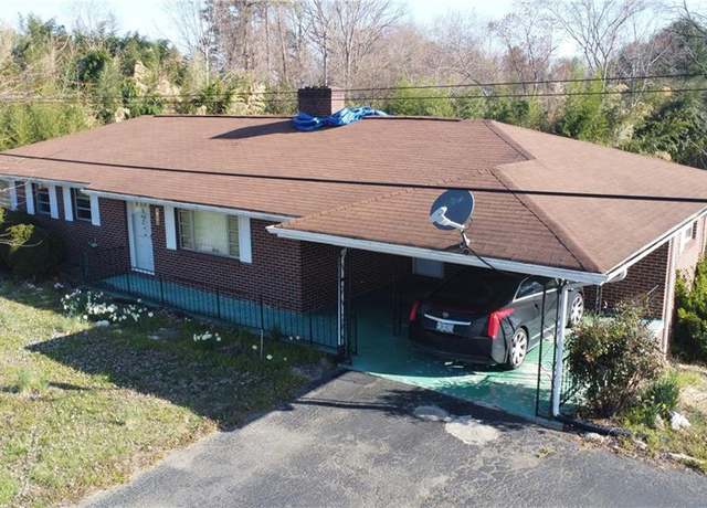 Property at 925 S Franklin Rd, Mount Airy, NC 27030, 3 beds, 1.5 baths