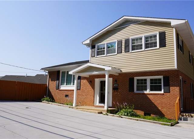 Property at 705 Muirs Chapel Rd, Greensboro, NC 27410, 4 beds, 2 baths