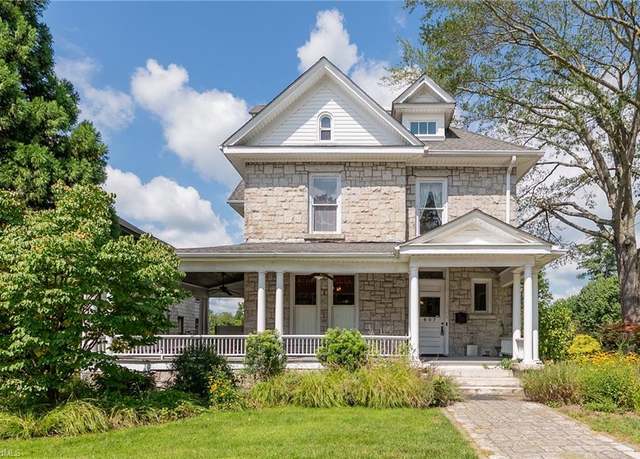 Property at 607 N Main St, Mount Airy, NC 27020, 4 beds, 2 baths