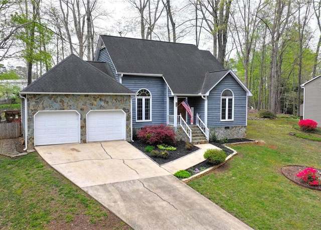 Property at 112 Weaver St, Randleman, NC 27317, 3 beds, 2.5 baths