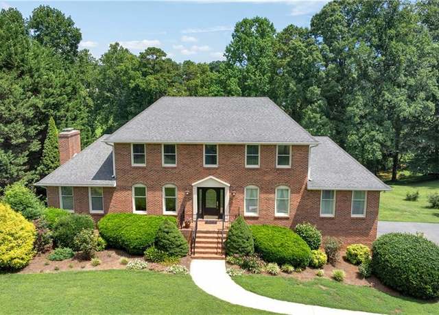 Property at 2417 Sattsgate Dr, Lewisville, NC 27023, 4 beds, 4 baths