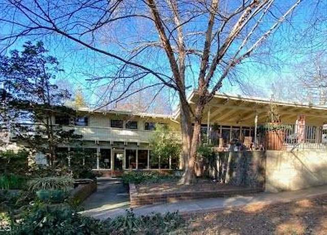 Property at 3312 Anderson Dr, Winston-salem, NC 27127, 5 beds, 4.5 baths