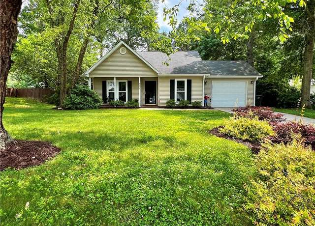 Property at 4003 Honey Locust Ct, Greensboro, NC 27410, 3 beds, 2 baths