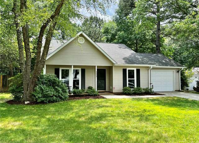Property at 4003 Honey Locust Ct, Greensboro, NC 27410, 3 beds, 2 baths
